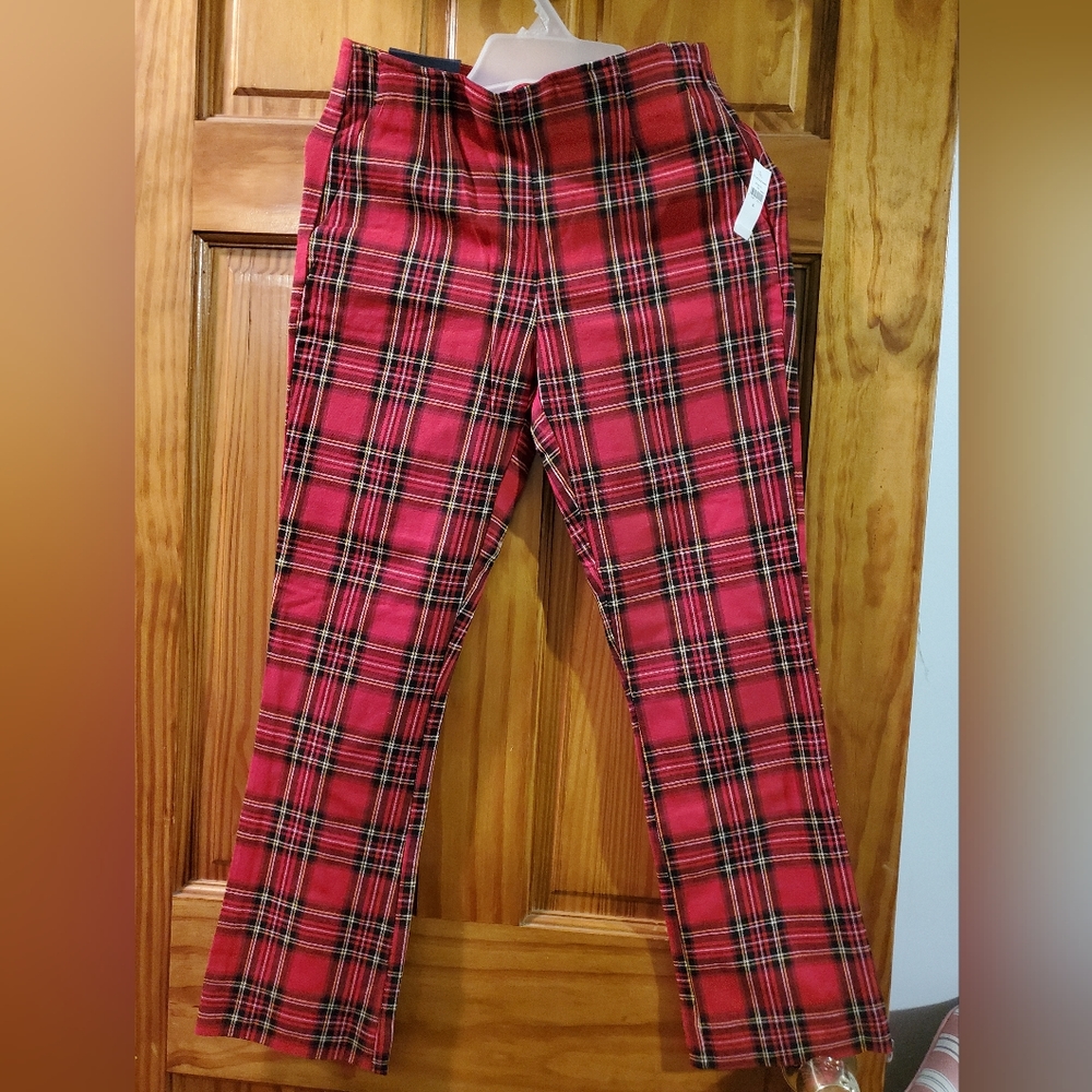 Gap Crop Flare 00 Red Tartan pattern.